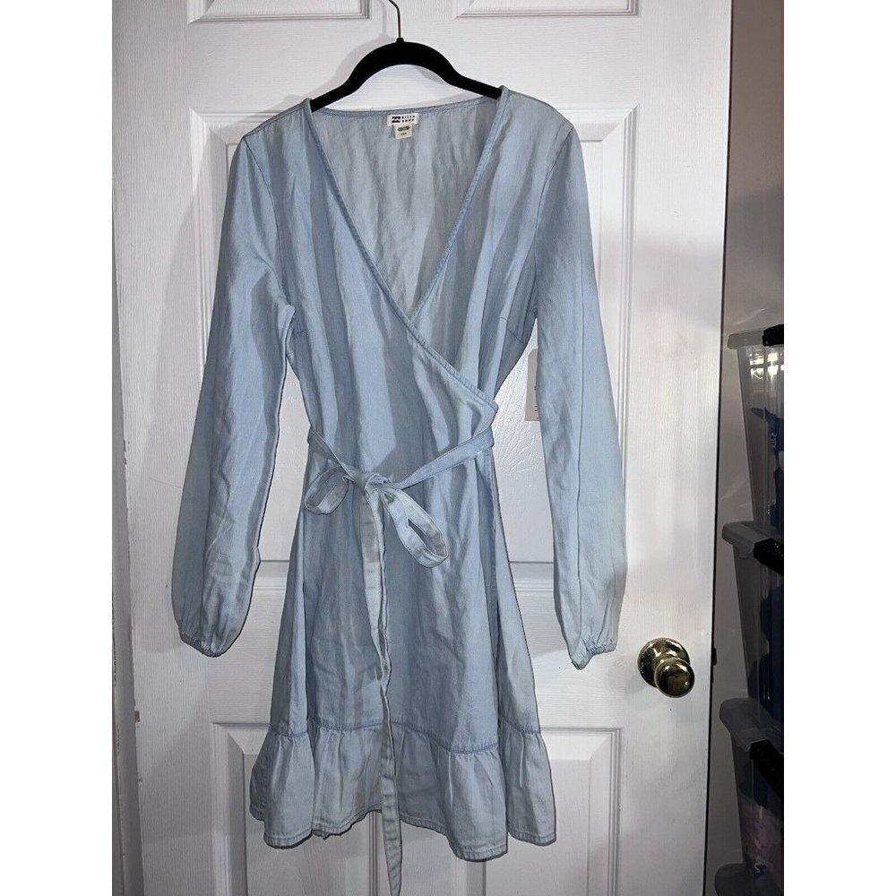 NWT BILLABONG Light Wash Denim Good Feeling Long Sleeve Wrap Dress Sz L - Picture 5 of 14